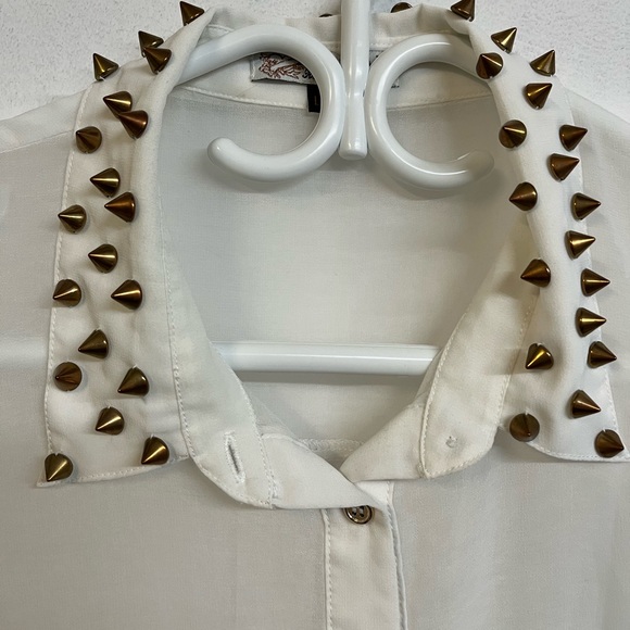 White tank with studs collar - Picture 2 of 4